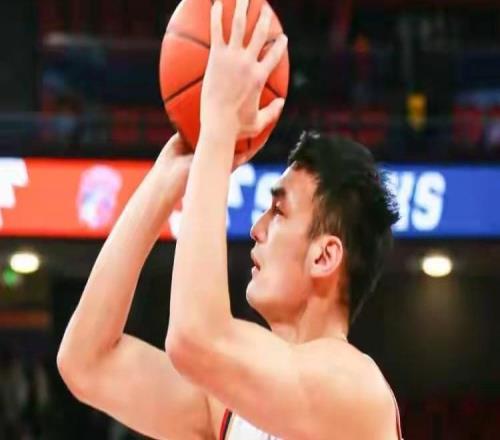 咋做到的晋苏战0分0板,出战4分钟,5犯离场,在场时球队输8分