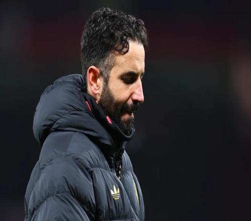 邮报:高层3天前便决定解雇阿莫林,因为踢狼队他重启三后卫