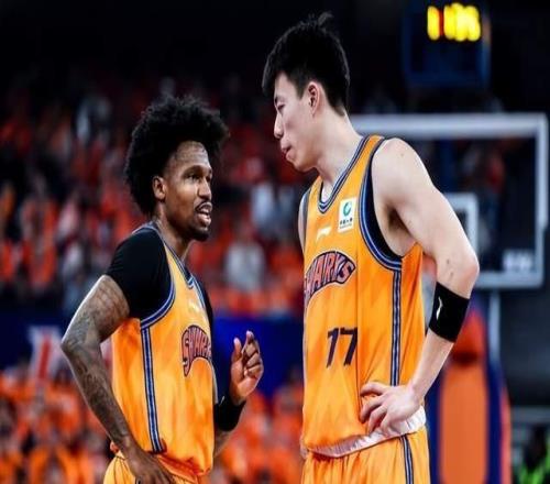 上海大胜浙江广厦,明明是两支顶尖球队的较量,我却看到菜鸡互啄