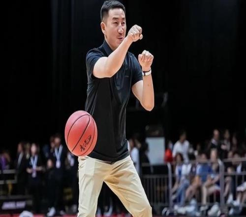 正式确定!北京首钢引进麦基,张云松出手,剑指CBA总冠军