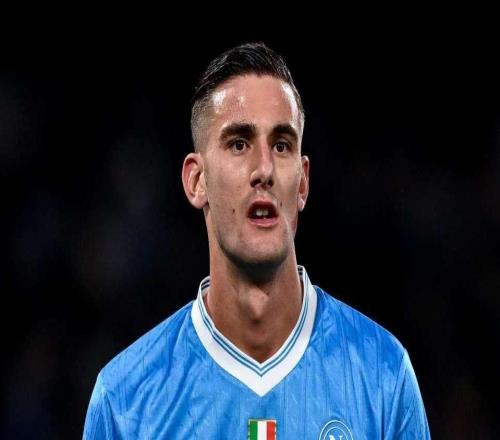 意天空:不止本菲卡,诺丁汉森林也询问了洛伦佐卢卡的情况