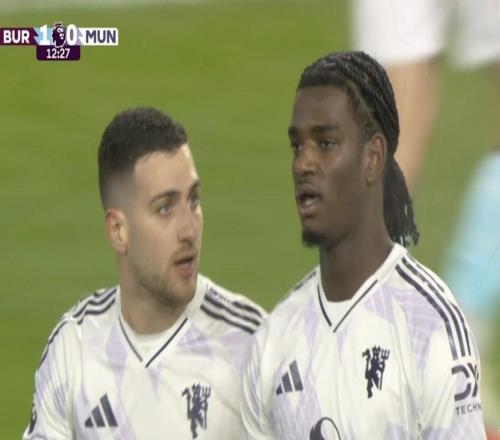 又丢球了,曼联自1978年以来首次连续16场联赛客场没零封