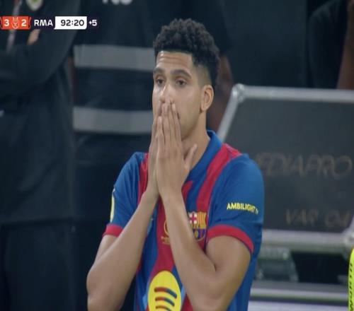 西超杯决赛替补登场,此前因心理问题缺阵的阿劳霍完成复出