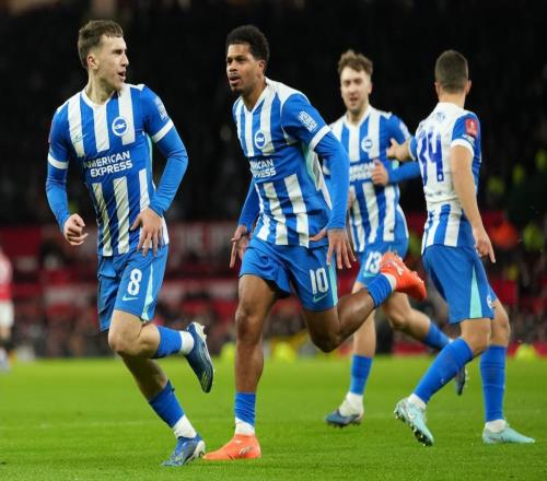 12!谢什科连场破门曼联4场不胜+足总杯出局赛季只剩单线作战