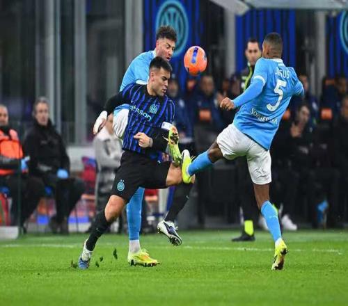 国米比赛不止漏判红牌!洗白+赞真性情意媒现大型双标现场