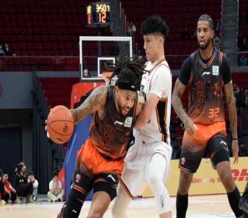 “珀”纪录之夜!高速男篮108:85轻取吉林,珀塞尔38分