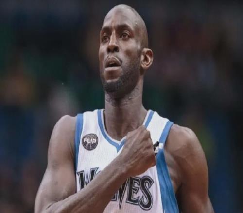 客场2万球迷起立鼓掌!感人,这才叫英雄!