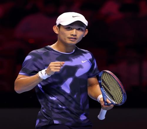 三欧美05后选手2025赛季皆夺冠,商竣程从领先者到追赶者