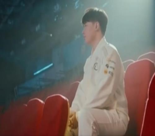 德杯半决赛IG对阵LNG宣传片:这一次我会教Sheer成长