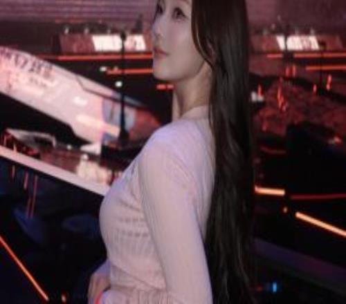 前LPL英文流解说Kitty发文求职:期待在2026担任内容创作者