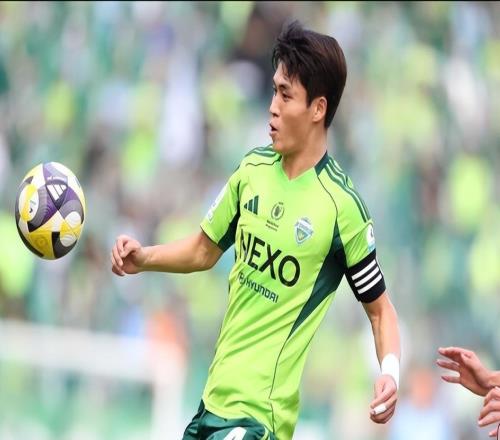 土豪诞生!中超劲旅买断韩国球星,预算超3千万!明年真要争冠