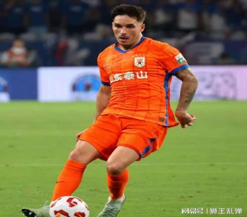 崔康熙闹剧重演洛佩斯赖着不走,泰山队引援戳穿中超金元后遗症