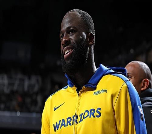 状态这么差该打替补就应该去打替补!勇士还是太给格林面子了