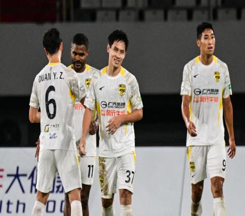 晋鹏翔告别英博,商隐单鹏飞离开广州豹!再见李帅港脚告别客家