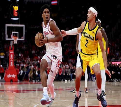 面对弱旅步行者又打出了全能表现,但火箭后场新星的问题依然明显