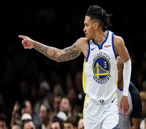 简直是能攻善守!勇士后场新秀绝对配得上更多的出场时间