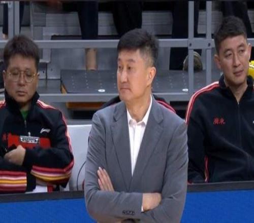 广东3消息!希望之星获奖,18岁新秀强硬回击杜锋,新援请战辽篮