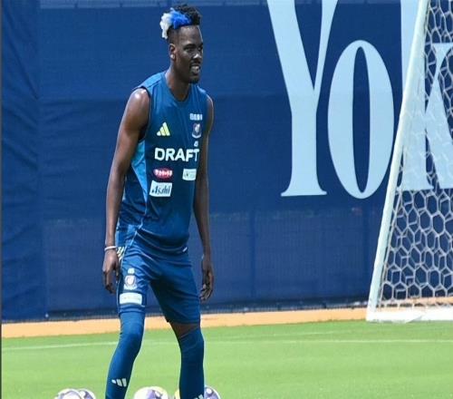 刚来就想走上海海港新外援:踢中超是为积累经验,盼将来回日本