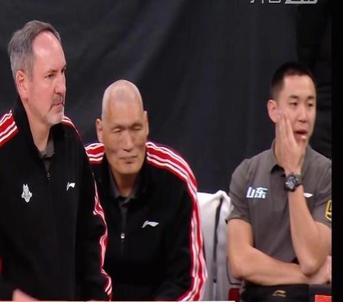 帅论塞巴斯蒂安:珀塞尔在最后站了出来,队员们打出了团队篮球