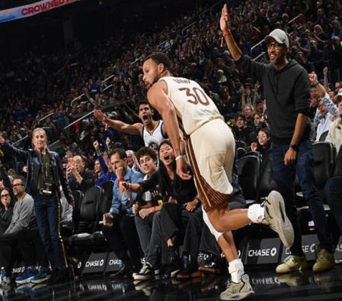 34分惨案!勇士送国王7连败,威少一级恶意,库里轰27+10+6记三分