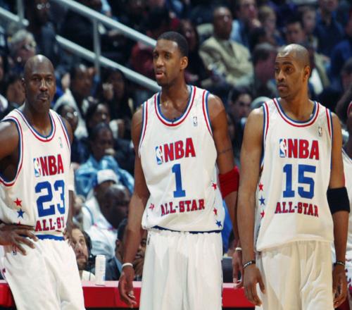 国内解说员:詹姆斯一定是全明星首发,东契奇会把首发让给詹姆斯