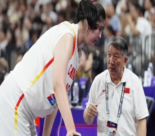 2米26张子宇又被弃用女篮争冠热门加时取胜:宫鲁鸣又该头疼了