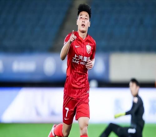 冬训刚一开始,海港就迎来好消息,强过买任何外援,中超卫冕有戏