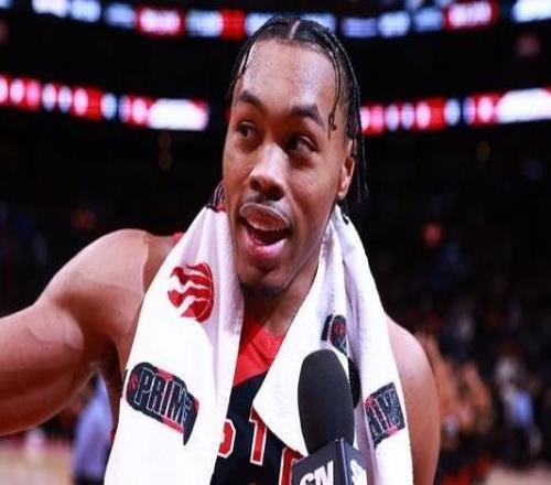 巴恩斯:虽然过去几年一直在输球但球迷们永远为我们欢呼