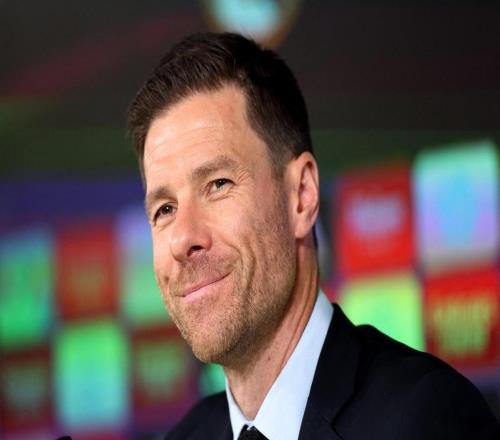 惹怒老佛爷!阿隆索下课真实原因曝光,更衣室不满,也得罪姆巴佩