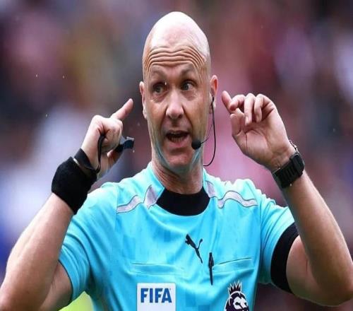 英超第22轮裁判:安东尼泰勒执法曼市德比,鲍森担任VAR