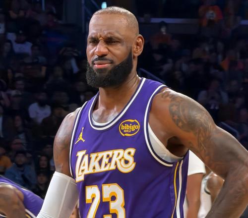 周最佳球员诞生,NBA官宣2笔罚单!勇士酝酿大交易,老詹做出决定