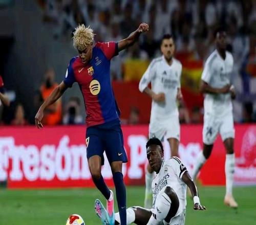 巴萨32皇马夺西超杯冠军:补时三球狂飙拉菲尼亚双响绝杀