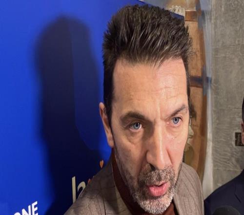 布冯:这支意大利实力很强,我们有充分理由相信能参加世界杯