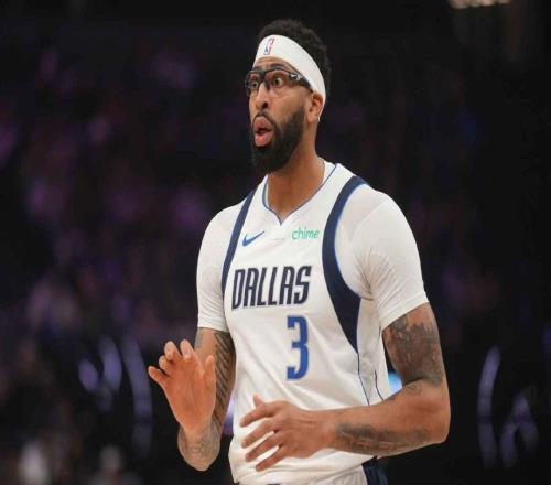 安东尼戴维斯左手手术或将终结其独行侠生涯,交易传闻再起