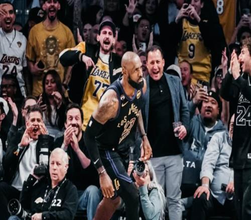 41岁詹姆斯晒照发声:不管你是爱我还是恨我你们都会记住我