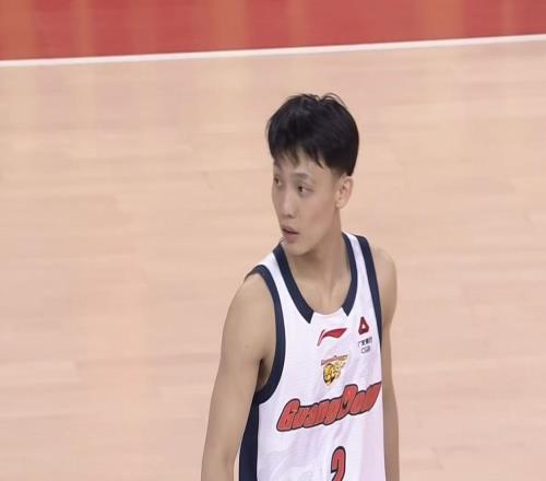 终于来了!广东队迎来“新锋线王炸”,朱芳雨拒绝更换外援