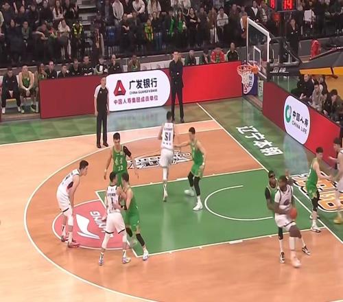 故地重游不留情!高诗岩末节12分,高速男篮84:79击败辽宁