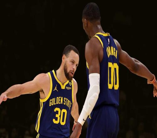 库里:我只看眼下不看未来库明加值得称赞希望他别缺席太久