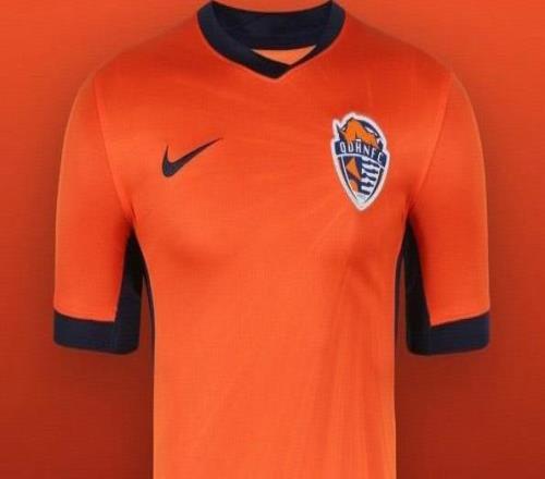 官方:耐克公布中超2026赛季16支俱乐部主场球衣