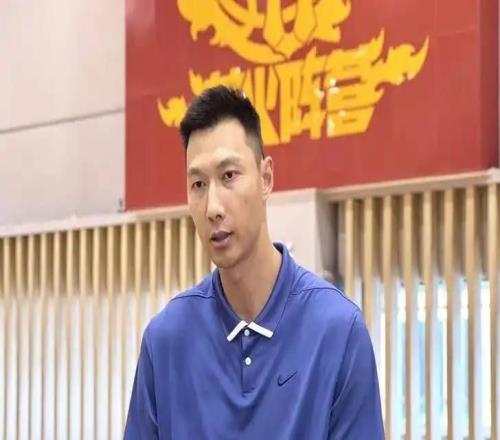 王者归来！易建联亮相全新岗位，宣布2025青训杯赛正式启动