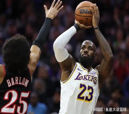 NBA最新排名！湖人两队甩开火箭，卫冕冠军15连胜，勇士喜上加喜