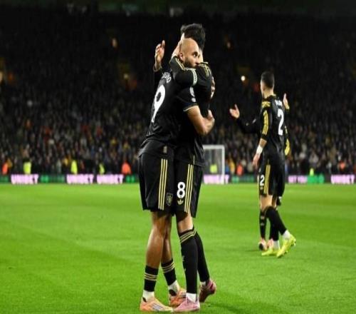 曼联客场碾压式大胜，积分升第6