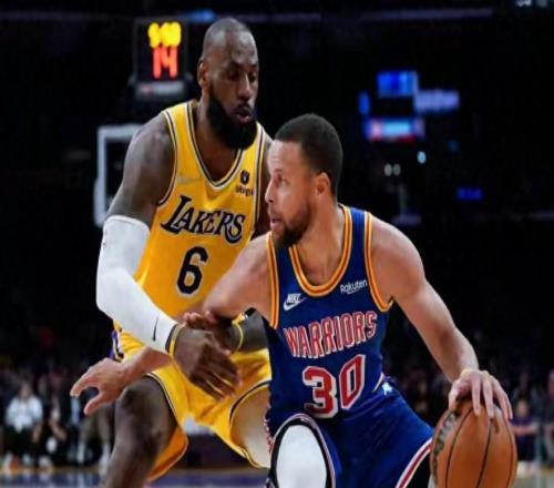 字母哥重伤倒下，3年1.86亿顶薪却离冠军更远，忠诚成枷锁