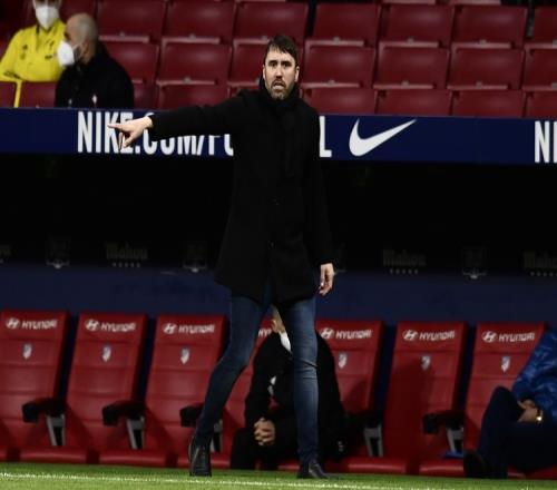 阿拉维斯的教练表示阿隆索能够执教皇马肯定是有原因的，我不想对他的处境做出评论_西甲直播