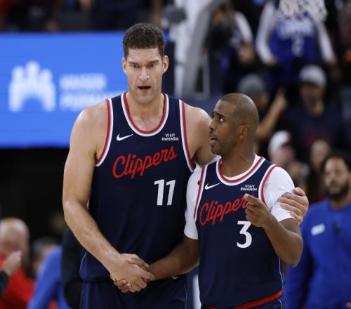 大洛小卡是快船对保罗支持力度最大的球员曾在保罗被遣返时请求大洛作证_NBA直播