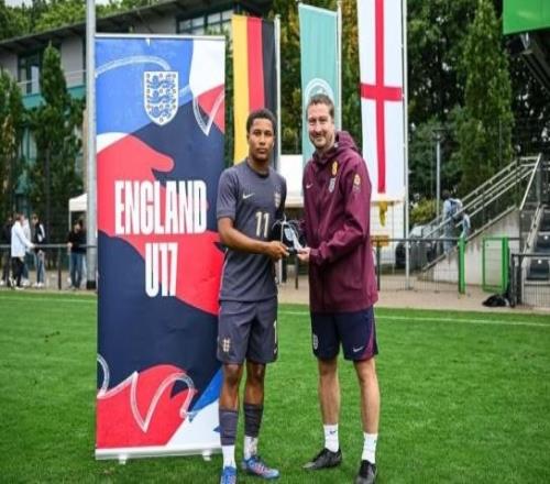 西班牙媒体又在编故事巴萨热衷于一名15岁小将的边锋梦幻泡影_西甲直播