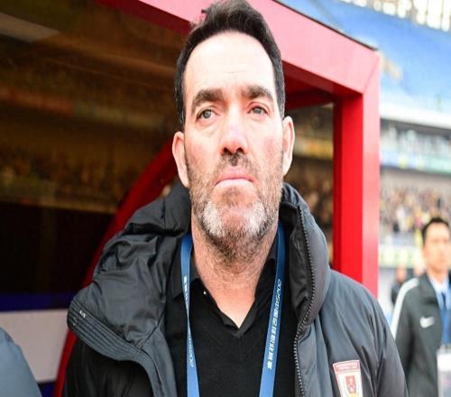 邓卓翔下课！曝武汉三镇敲定葡萄牙名帅，曾执教北京国安获得好评