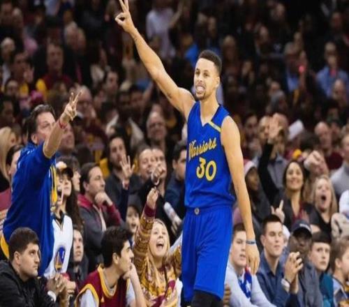 库里：我对圣诞大战没什么特别回忆，因为我没打出过好的表现