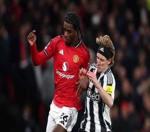 忙坏了，海文全场解围8次，曼联取得自10月4日以来的首次零封