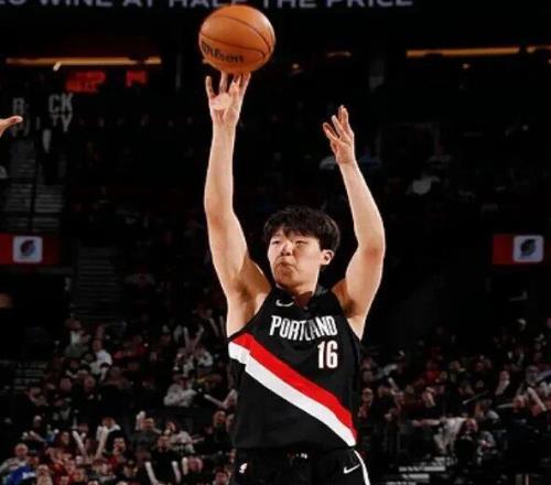 哎，小杨得分又挂0了...